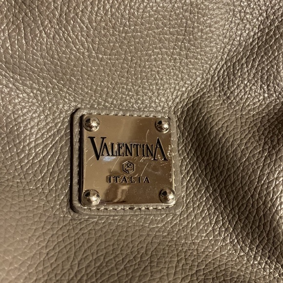 Assymetrical Convertible Grey Pebbled Leather Valentina Italia Bag - Picture 2 of 8